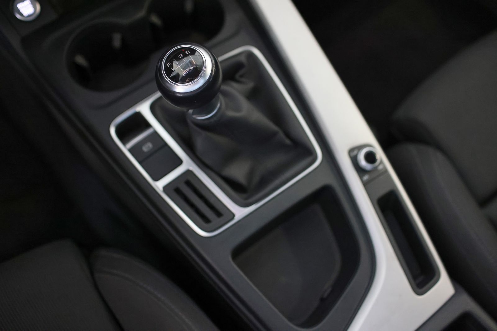 Audi A4 35 TFSI ADVANCED SIDE ASSIST foto 14