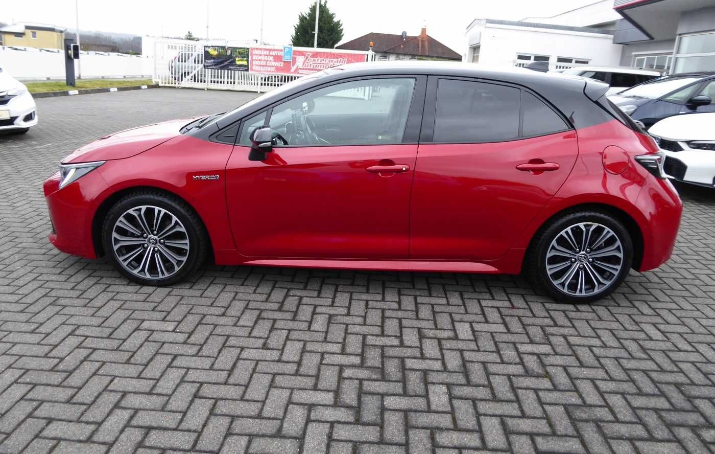 Toyota Corolla Hybrid 2.0 Club / Style- & Technik-Paket foto 3