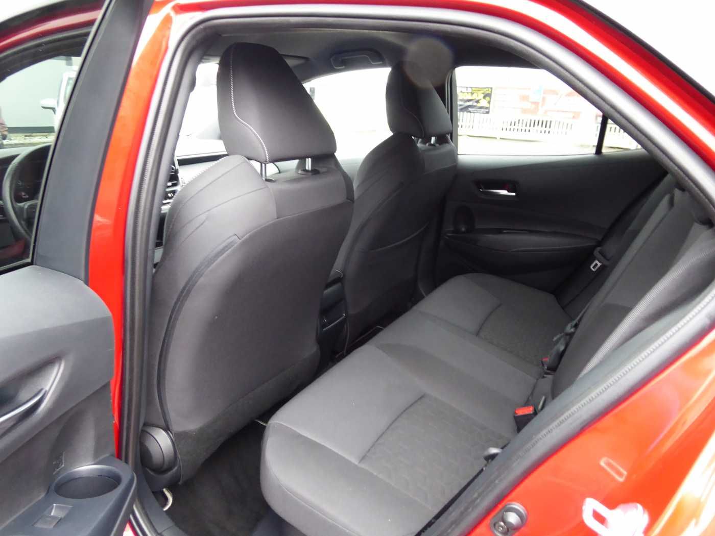 Toyota Corolla Hybrid 2.0 Club / Style- & Technik-Paket foto 10