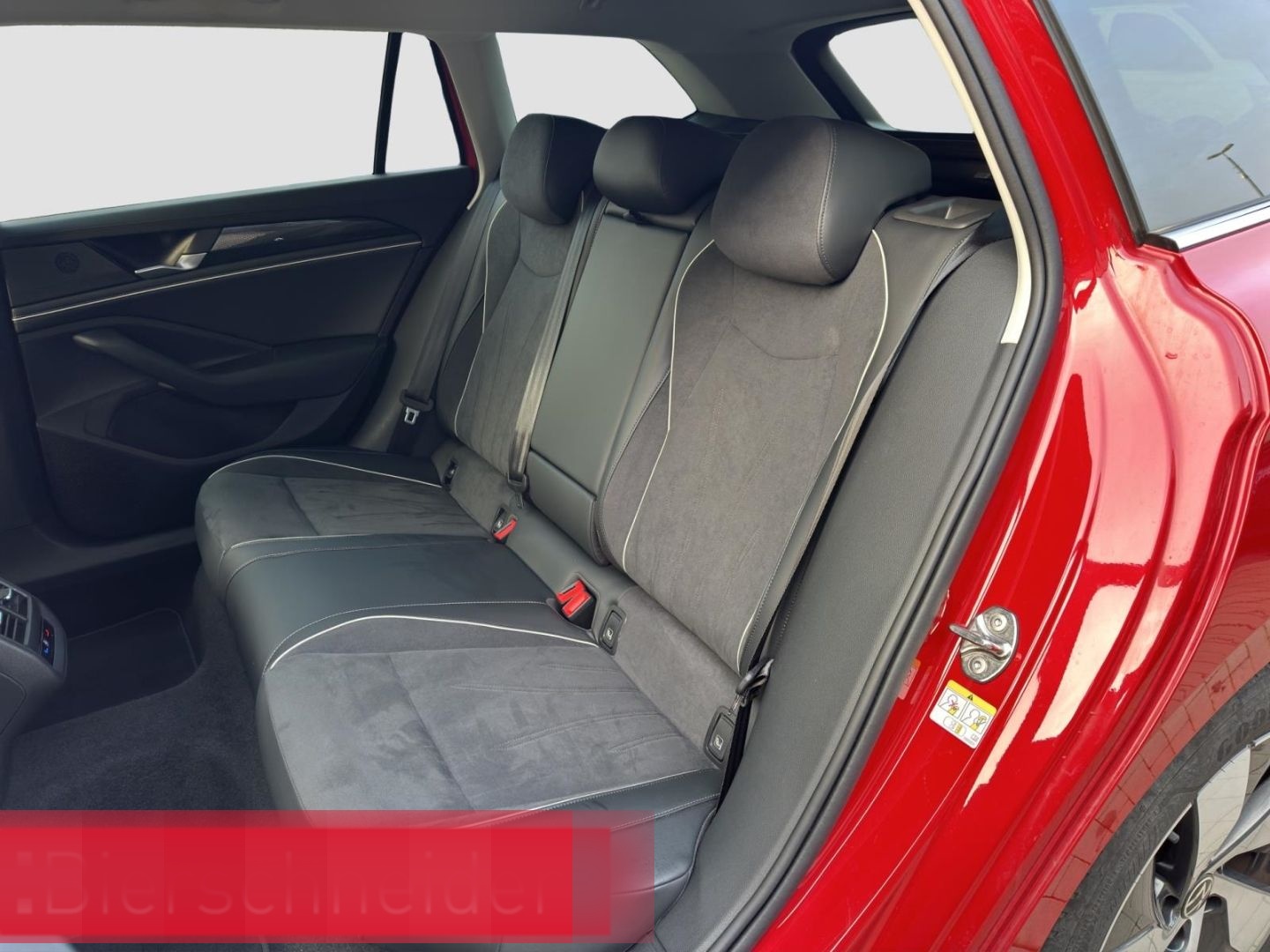 Volkswagen Passat Variant 1.5 eTSI DSG Business AHK KAMERA  foto 22