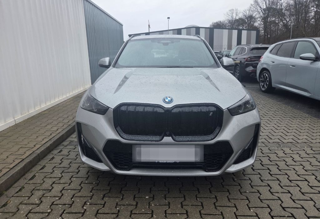 BMW iX1 xDrive 30 M-Sport HUD AHK Navi Dig.Cockpit S foto 4