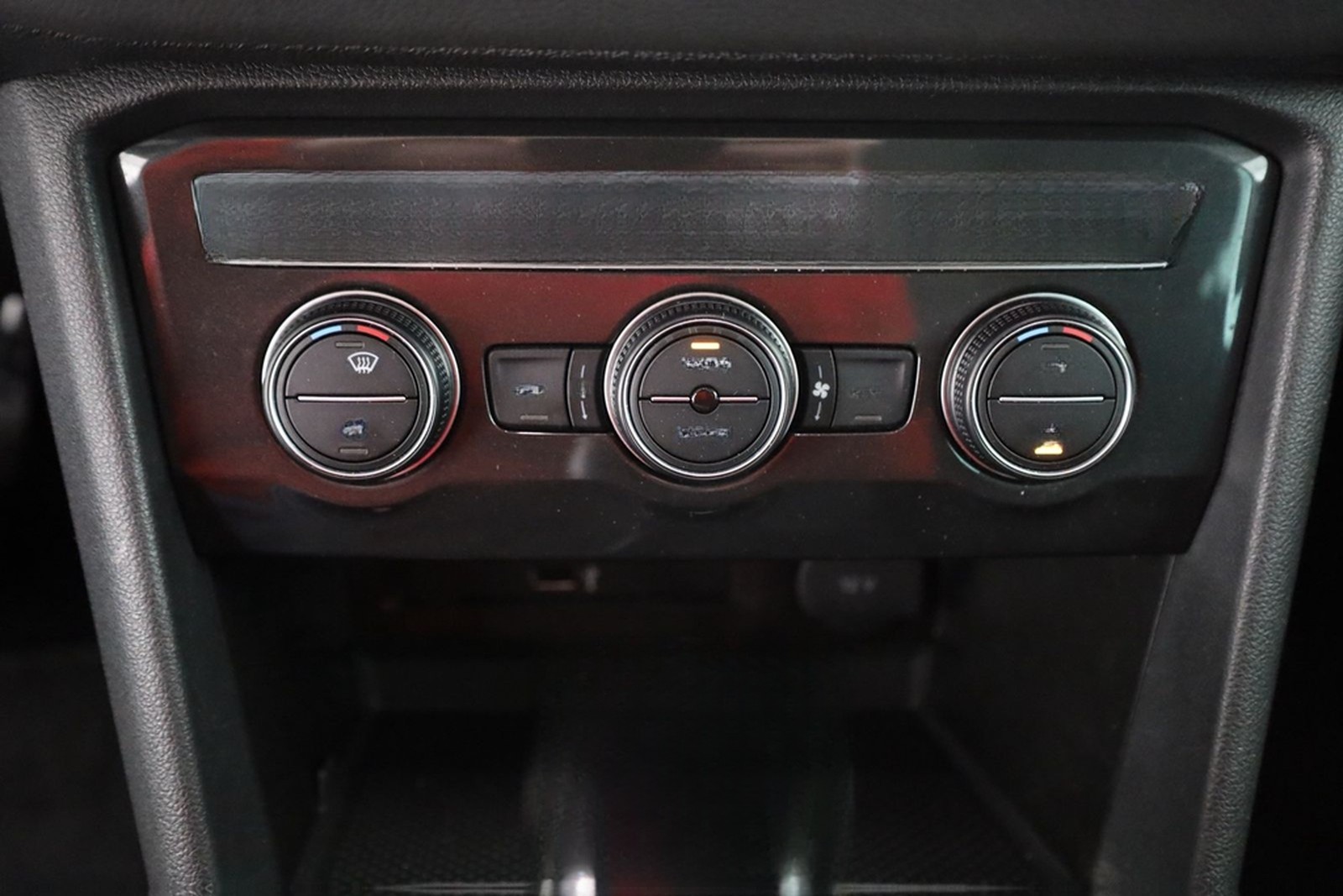 Volkswagen Tiguan 1.5 TSI Comfortline LED Navi Sitzheizung foto 12