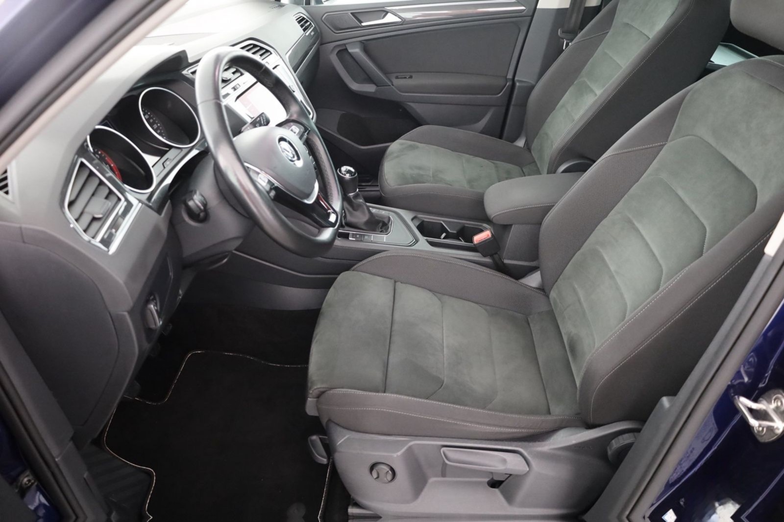 Volkswagen Tiguan 1.5 TSI Comfortline LED Navi Sitzheizung foto 22
