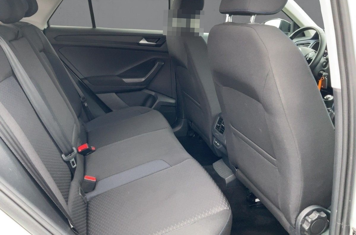 Volkswagen T-Roc 1.5 TSI UNITED NAV+2xPDC+SHZ+APP+DAB+VC+BT foto 13