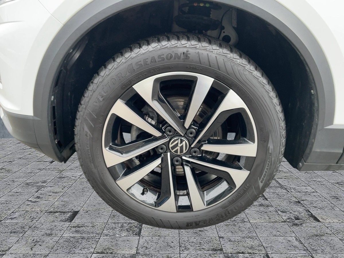 Volkswagen T-Roc 1.5 TSI UNITED NAV+2xPDC+SHZ+APP+DAB+VC+BT foto 8