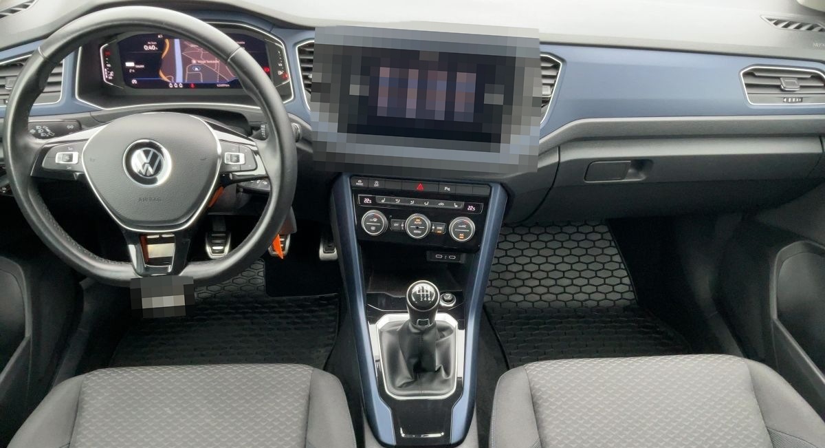 Volkswagen T-Roc 1.5 TSI UNITED NAV+2xPDC+SHZ+APP+DAB+VC+BT foto 9