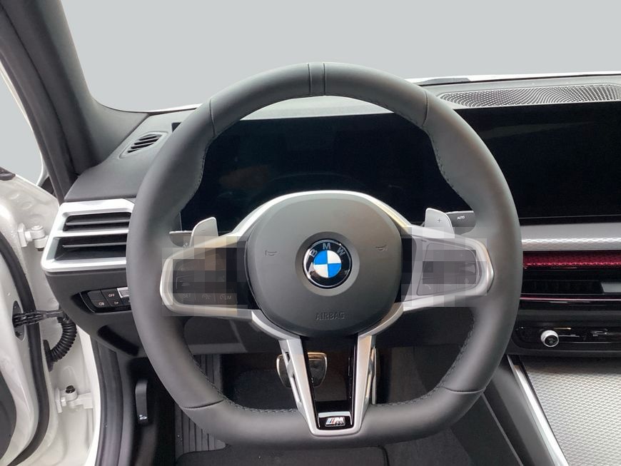 BMW 318i Aut. 115 kW, 4-türig foto 18