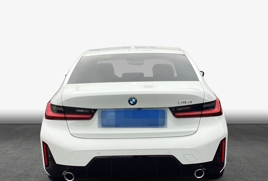BMW 318i Aut. 115 kW, 4-türig foto 6