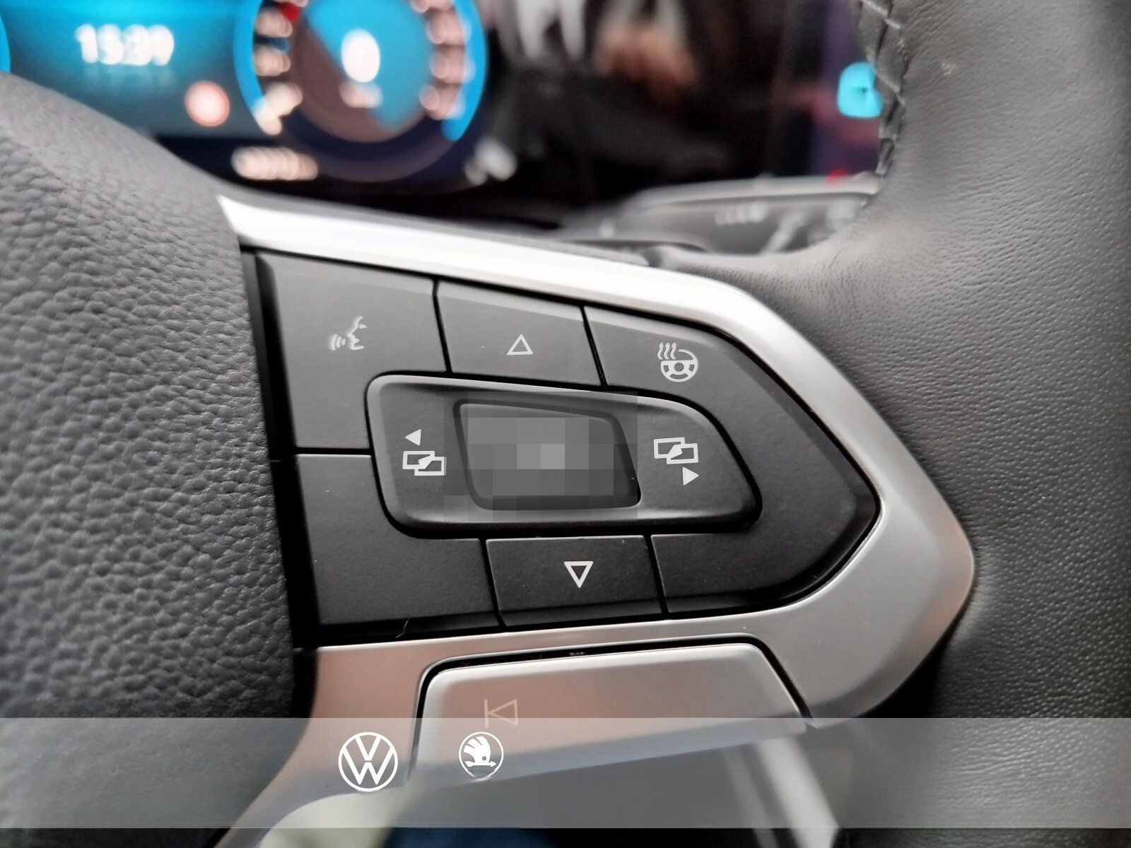 Volkswagen Golf VIII Variant 1.5 eTSI DSG Style Panorama foto 13