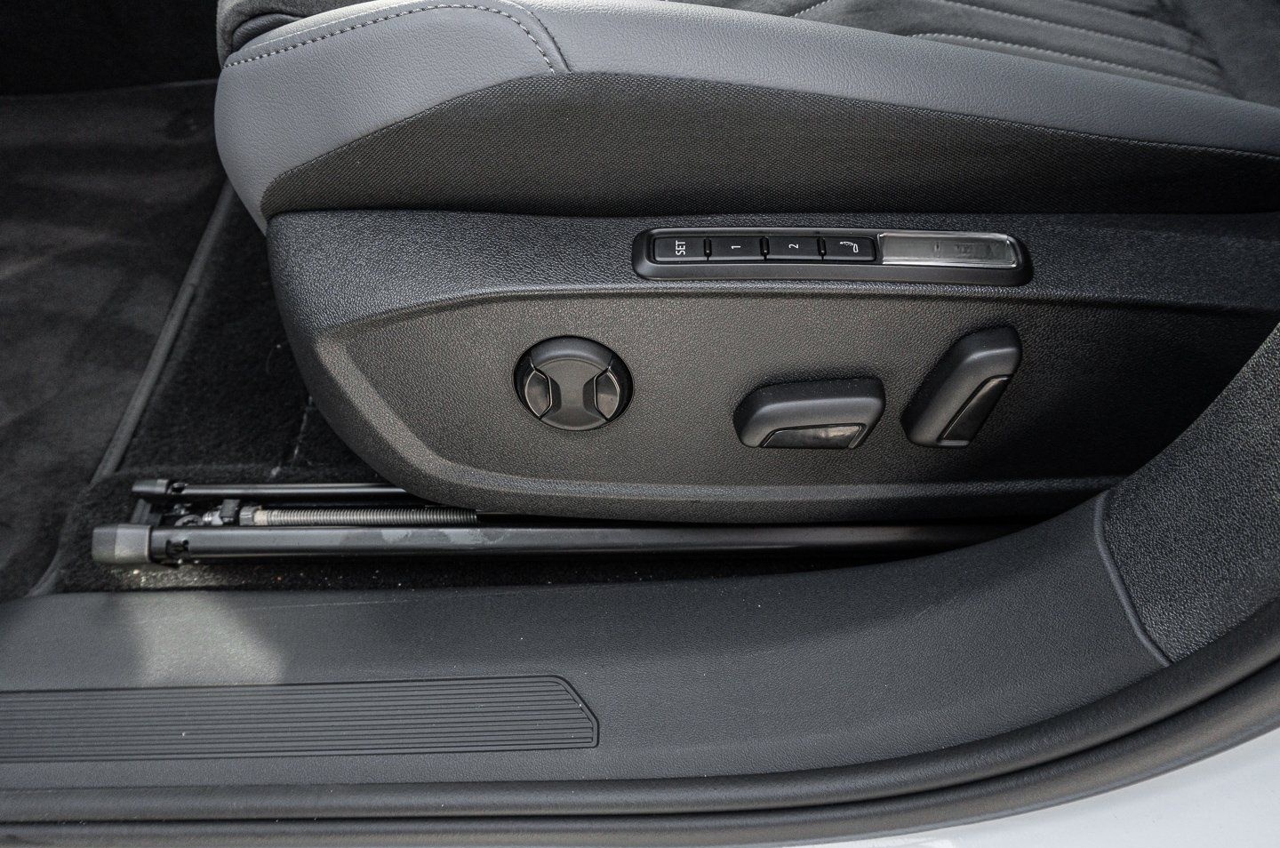Volkswagen ID.4 Pro NAVI PANO AHK foto 15