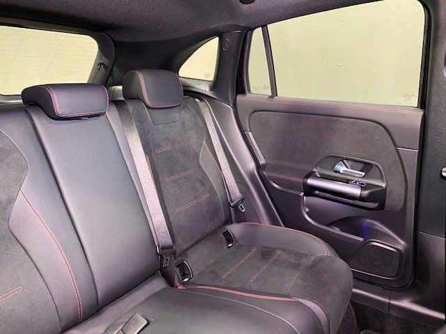Mercedes-Benz GLA 200 AMG Night Pano/AHK/LED/Tot/eleHeck/Ambie foto 11