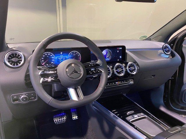 Mercedes-Benz GLA 200 AMG Night Pano/AHK/LED/Tot/eleHeck/Ambie foto 3