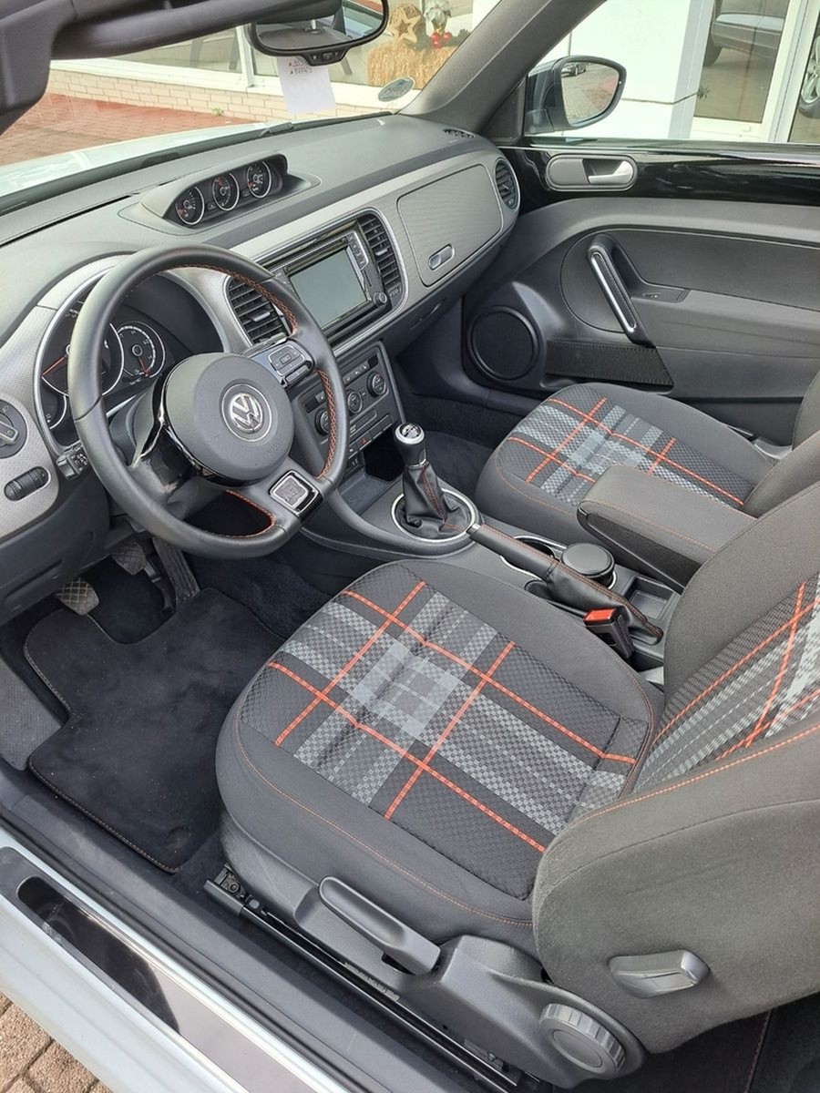 Volkswagen Beetle Cabriolet 1.4 TSI R-Line foto 11