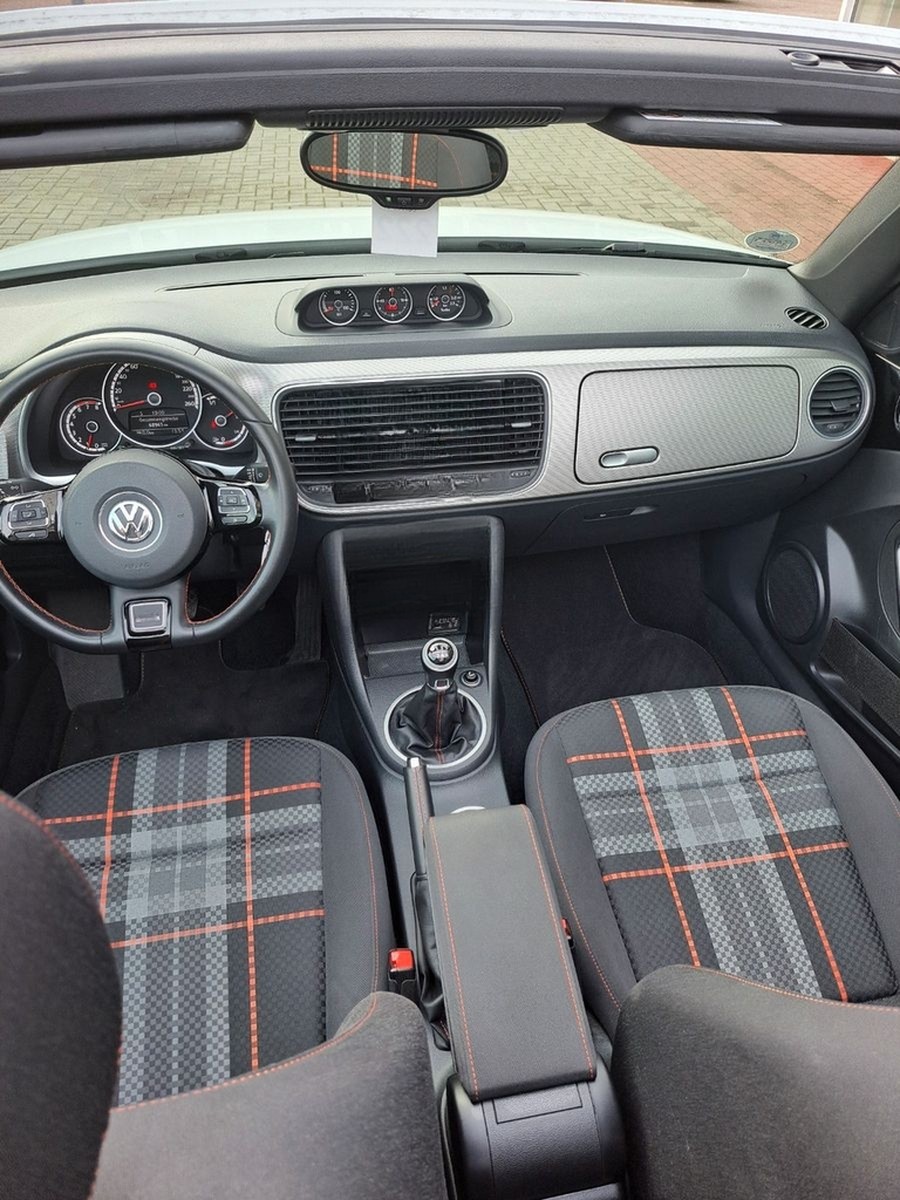 Volkswagen Beetle Cabriolet 1.4 TSI R-Line foto 17