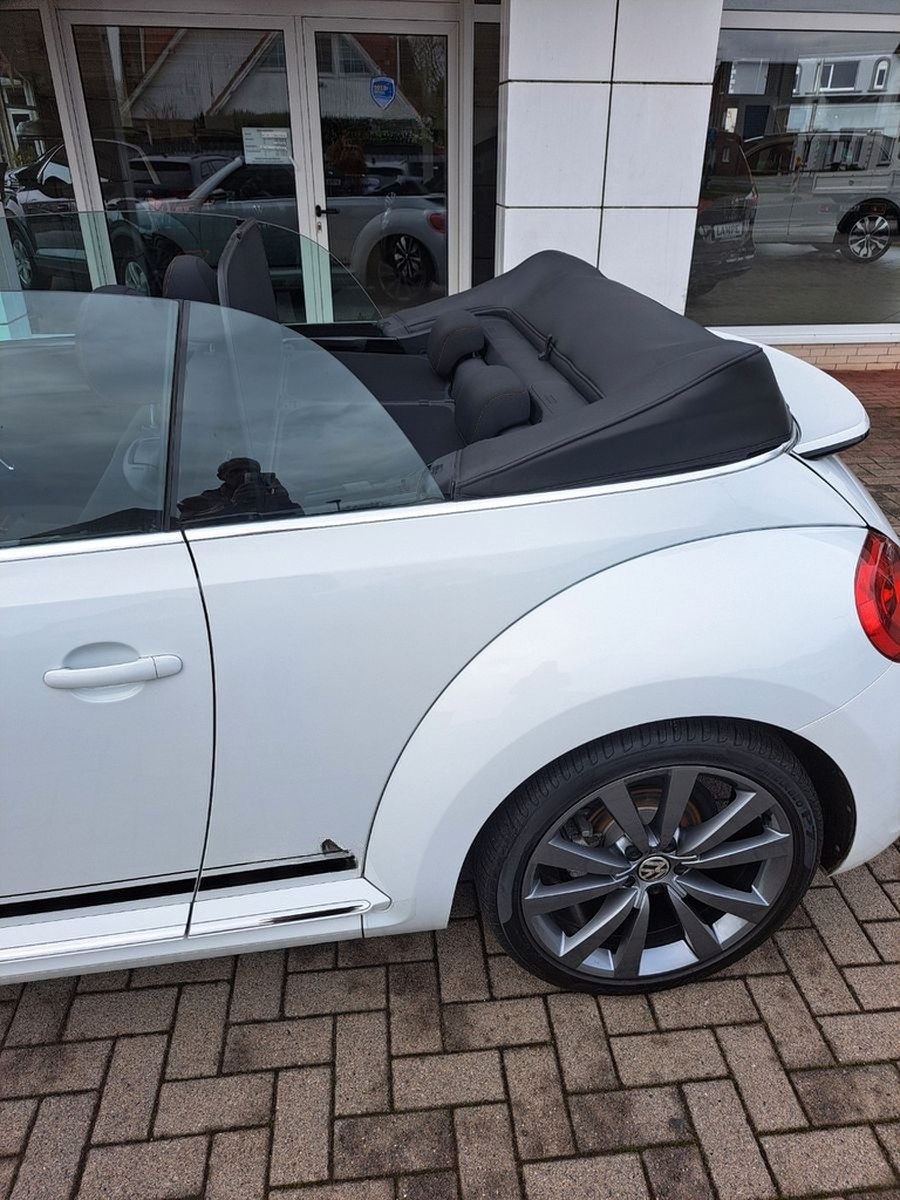 Volkswagen Beetle Cabriolet 1.4 TSI R-Line foto 10