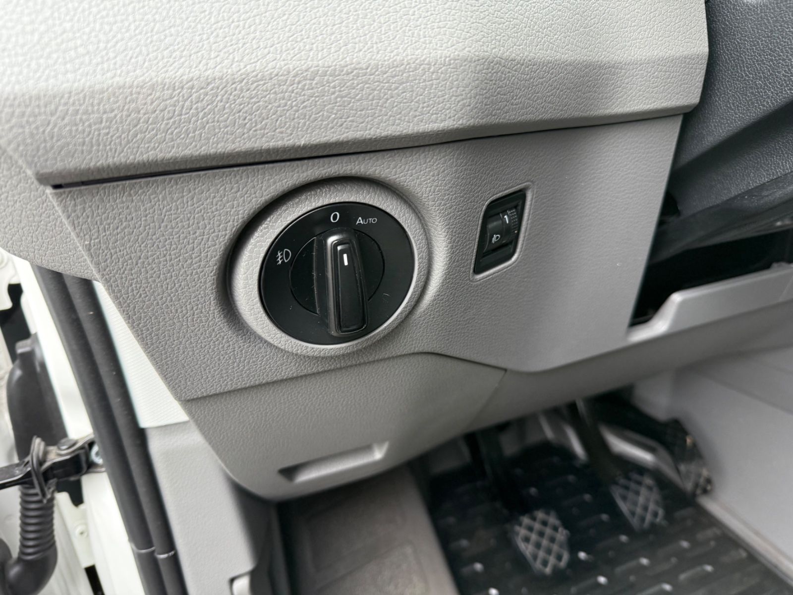 Volkswagen Crafter Kasten35 mittellang Hochdach 4MOTION foto 14