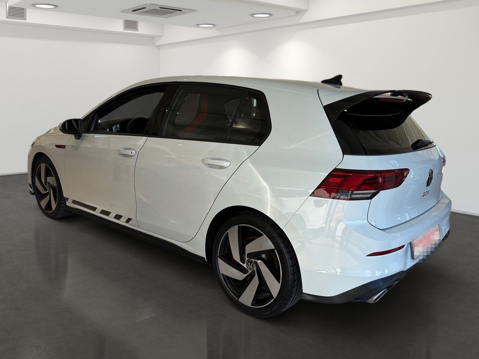 Volkswagen Golf VIII 2.0 TSI GTI Clubsport *LED*KLIMA*BLUET foto 4