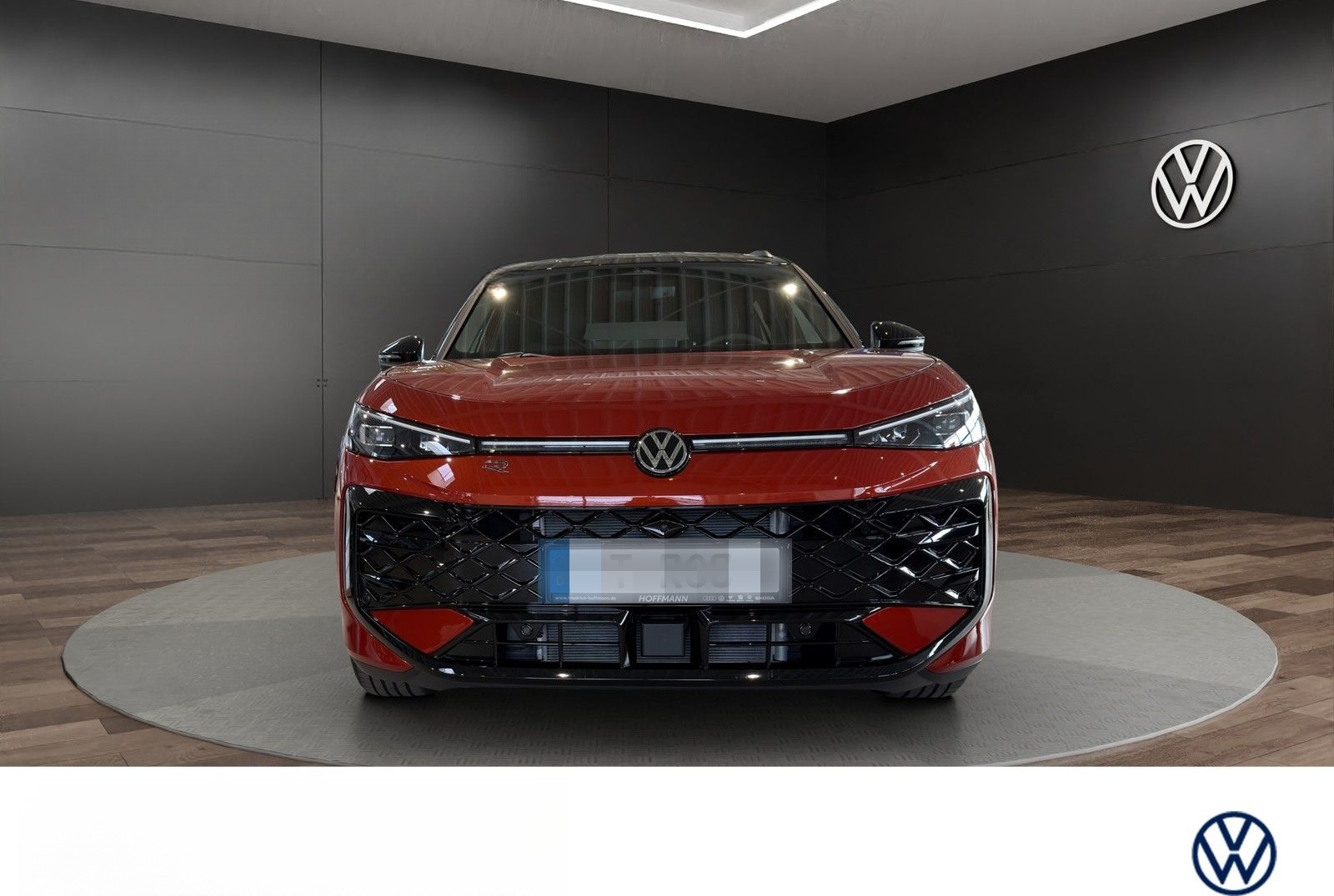 Volkswagen T-Roc 1.5 eTSI  R-Line DSG foto 2