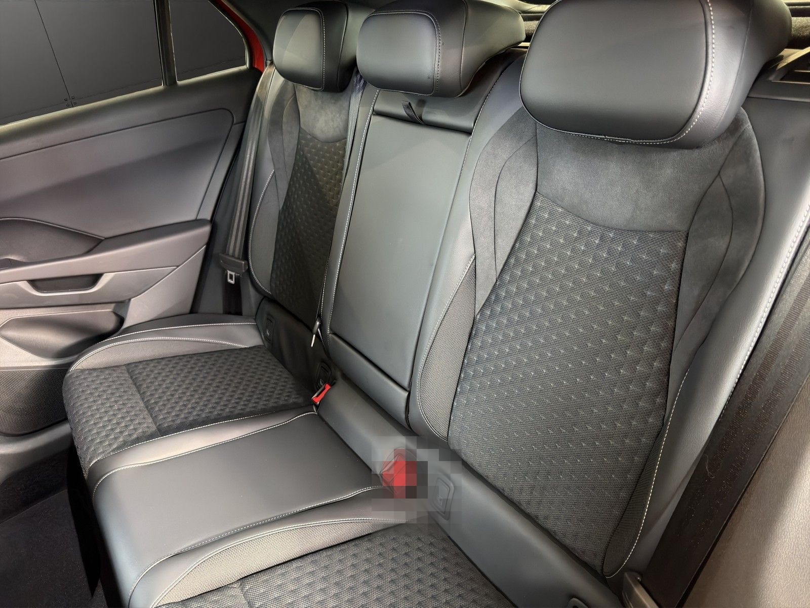 Volkswagen T-Roc 1.5 eTSI  R-Line DSG foto 13