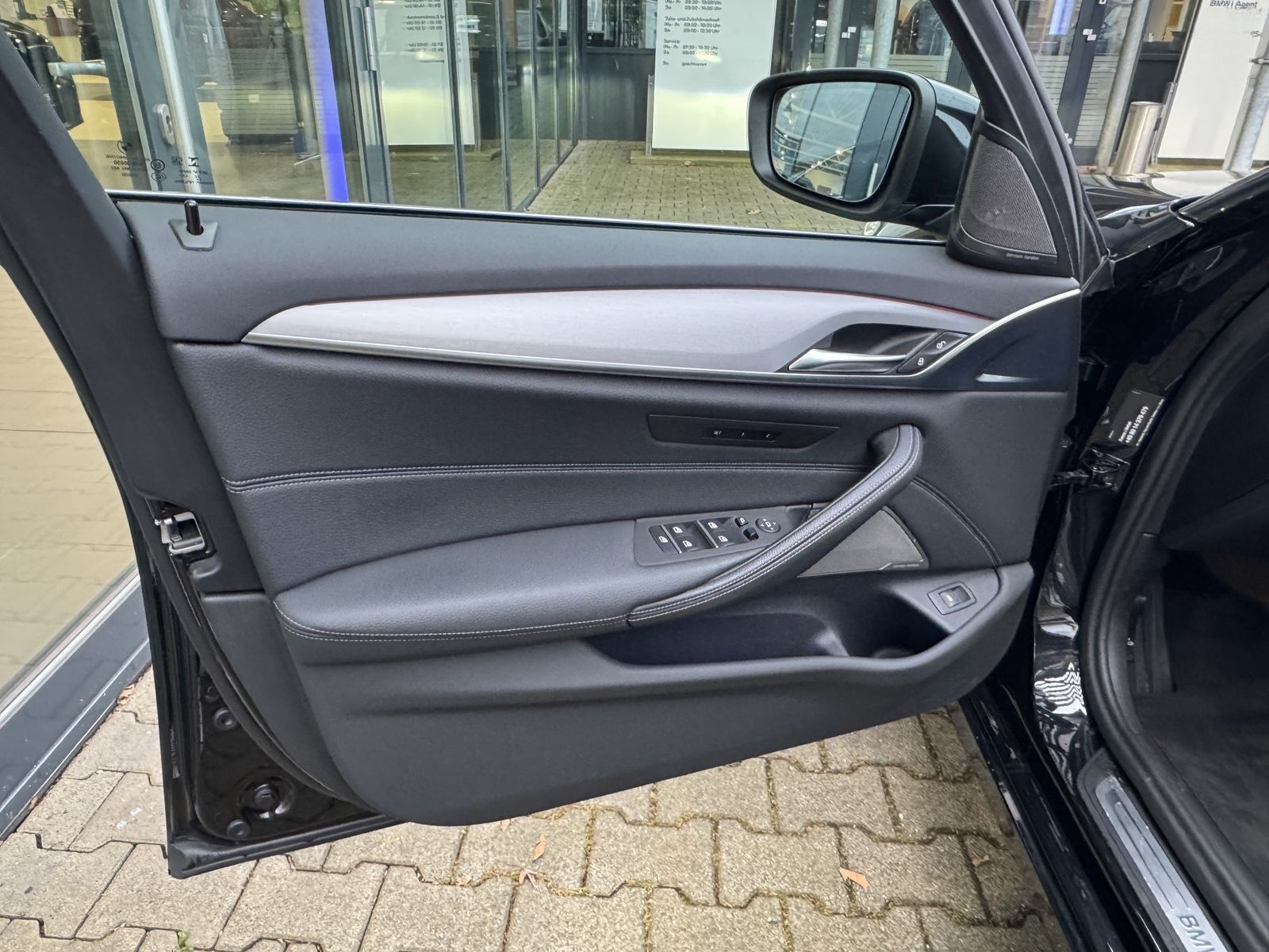 BMW 540i xDrive Tour HuD h&k LASER RFK Komfortsitze foto 15