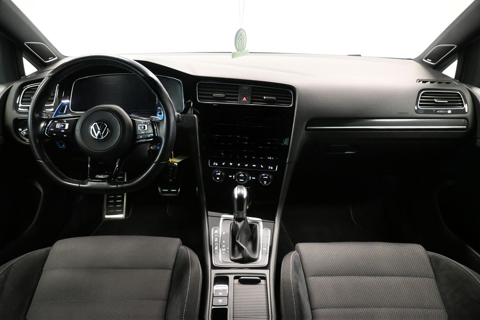 Volkswagen Golf 7 R 4M *MATRIX*DYNAUDIO*DCC*VIRTUAL*ACC*SHZ foto 11