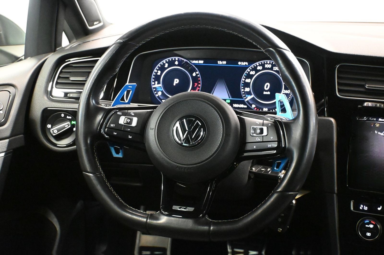 Volkswagen Golf 7 R 4M *MATRIX*DYNAUDIO*DCC*VIRTUAL*ACC*SHZ foto 13