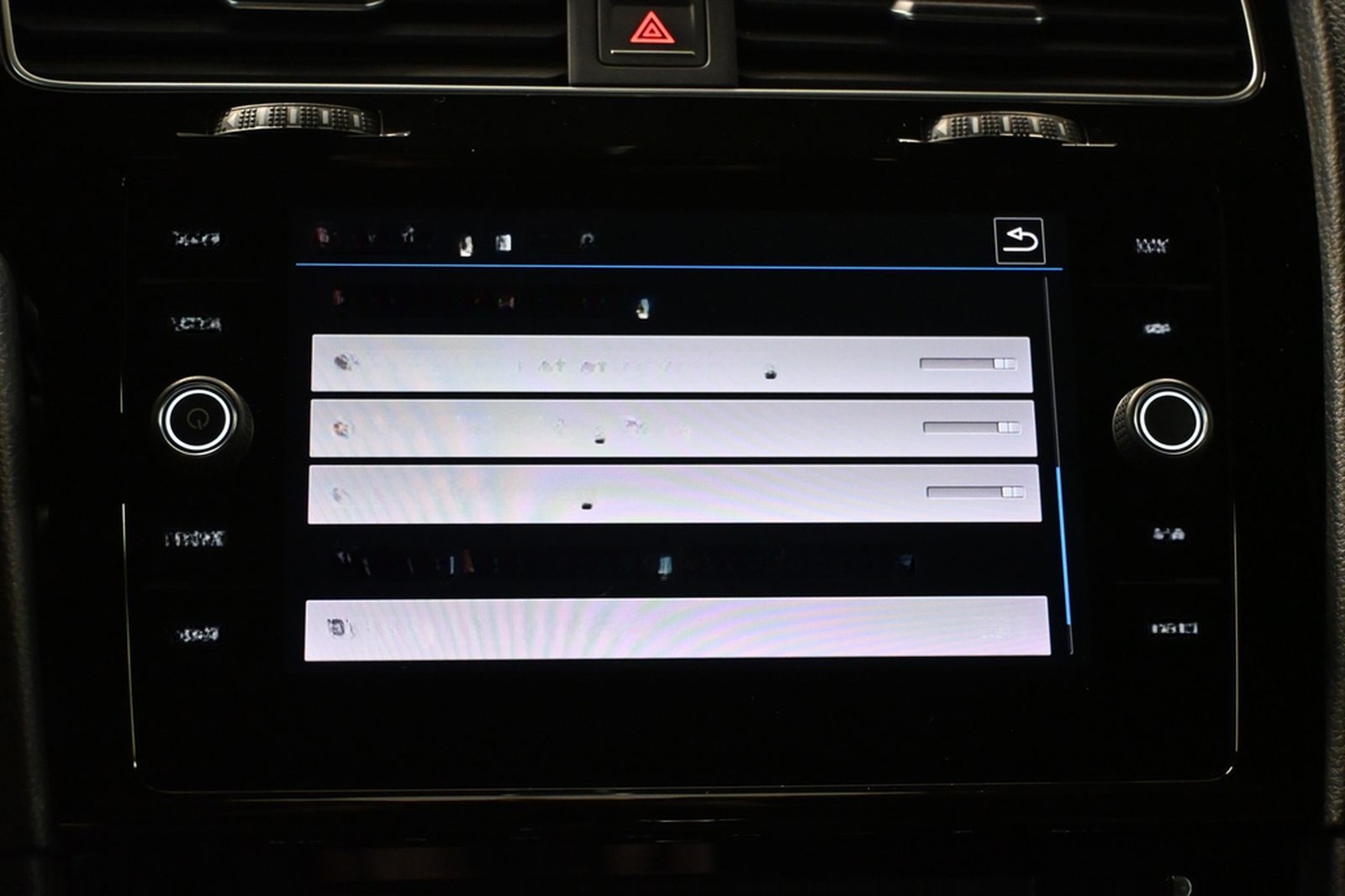 Volkswagen Golf 7 R 4M *MATRIX*DYNAUDIO*DCC*VIRTUAL*ACC*SHZ foto 32