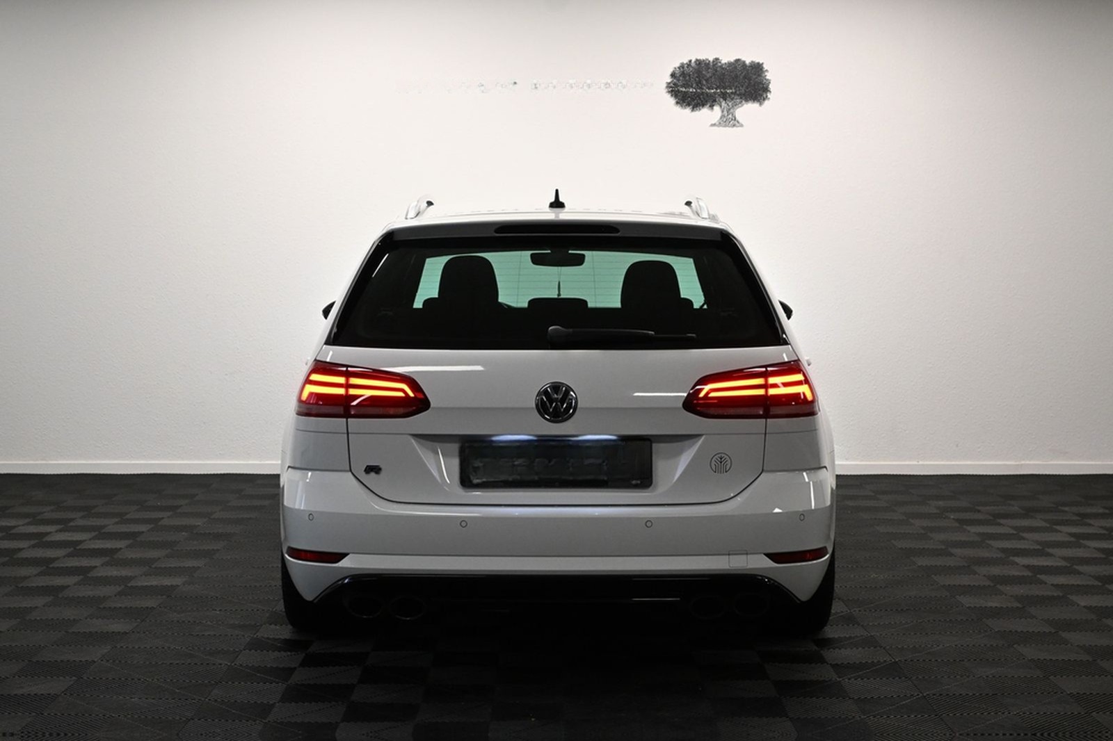 Volkswagen Golf 7 R 4M *MATRIX*DYNAUDIO*DCC*VIRTUAL*ACC*SHZ foto 6