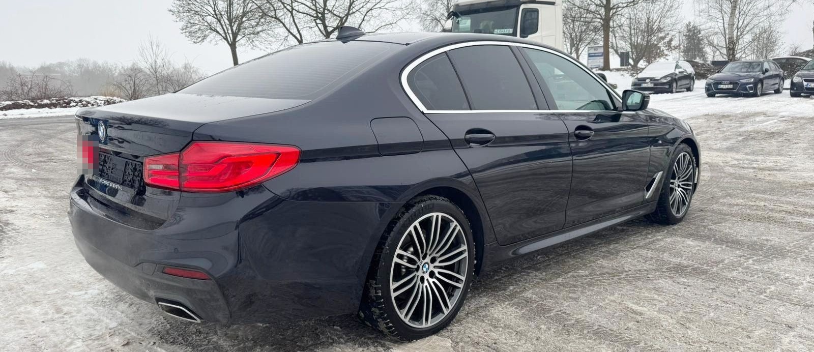 BMW 520i A M SPORT*KAMERA*ACC*LEDER*HEADUP*LED foto 7