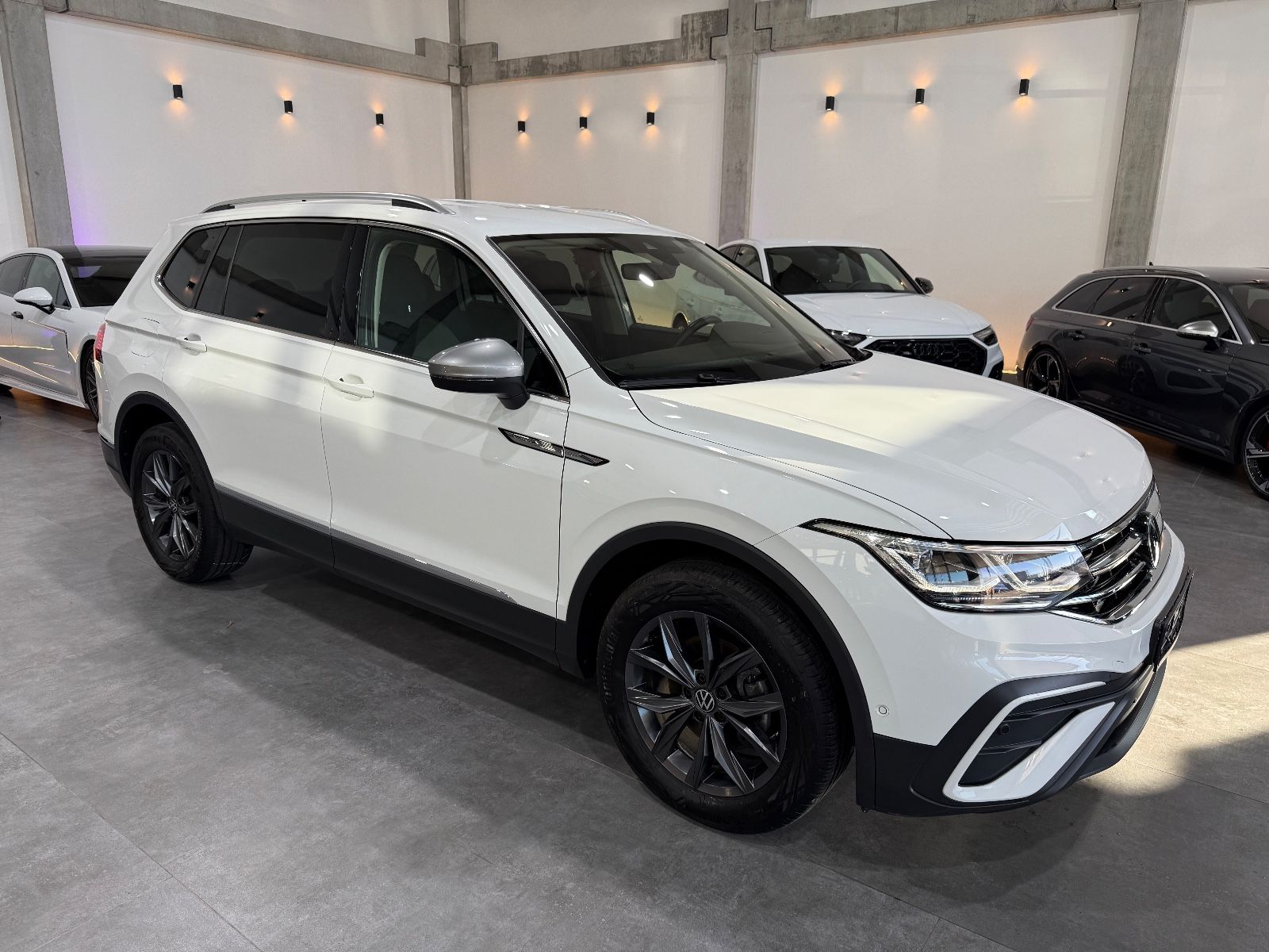 Volkswagen Tiguan Allspace Life*IQ LED*HUD*Virtual*Ergo C.* foto 4