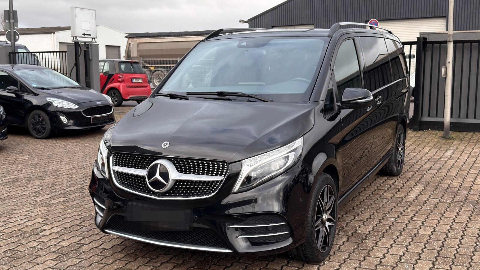 Mercedes-Benz V 250*AMG-LINE*LANG*4MATIC*360°*BURMESTER*TISCH* foto 5