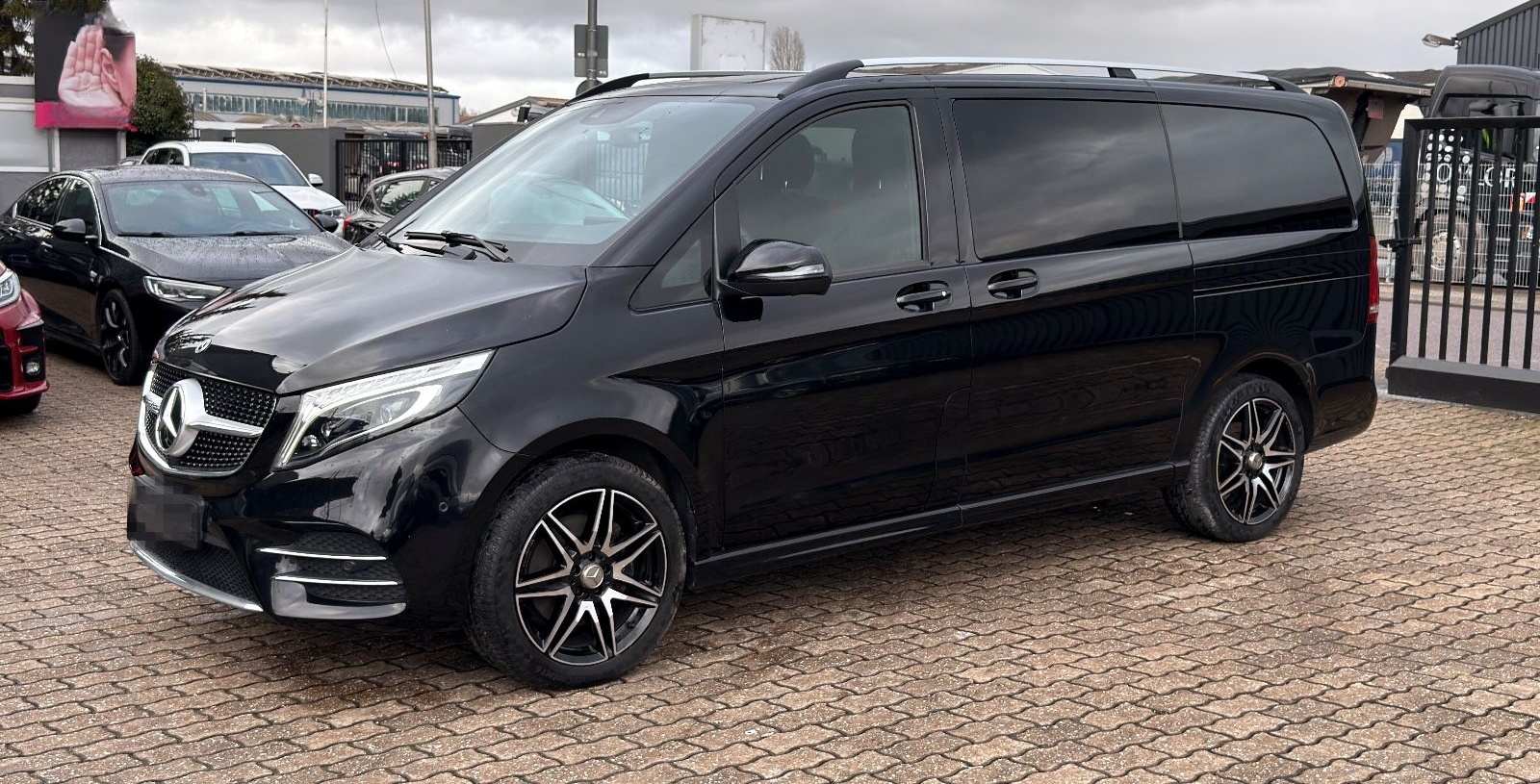 Mercedes-Benz V 250*AMG-LINE*LANG*4MATIC*360°*BURMESTER*TISCH* foto 6