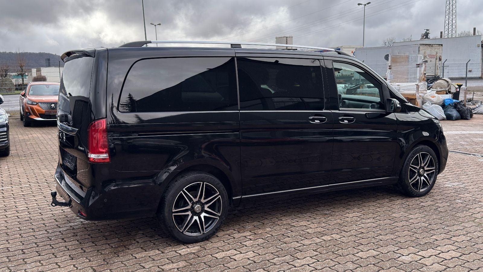 Mercedes-Benz V 250*AMG-LINE*LANG*4MATIC*360°*BURMESTER*TISCH* foto 7