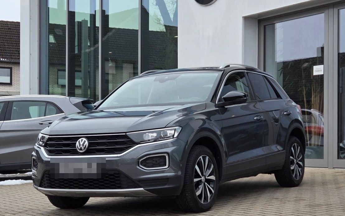 Volkswagen T-Roc Style 1.5 TSI DSG ACC/ Kamera/ Navi foto 2