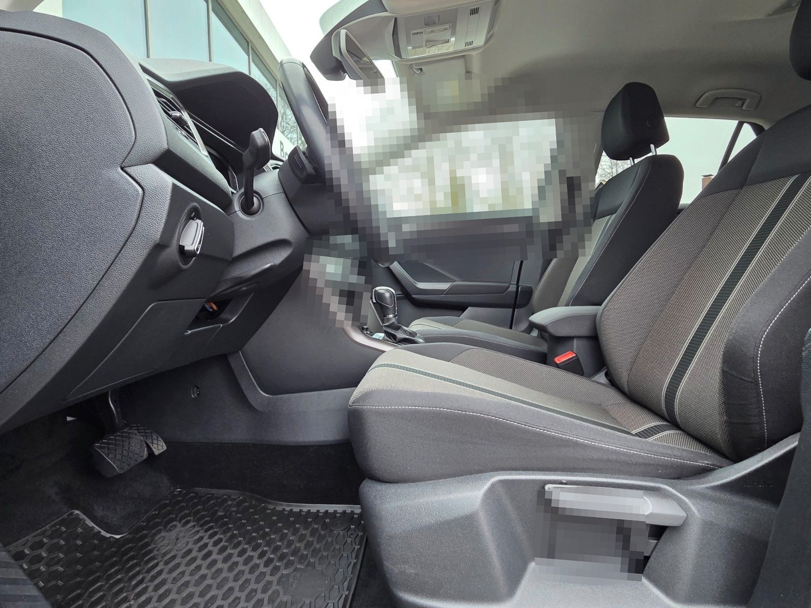 Volkswagen T-Roc Style 1.5 TSI DSG ACC/ Kamera/ Navi foto 11