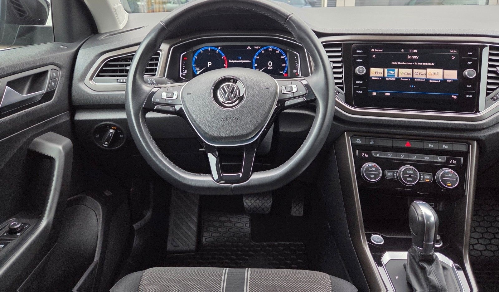 Volkswagen T-Roc Style 1.5 TSI DSG ACC/ Kamera/ Navi foto 14