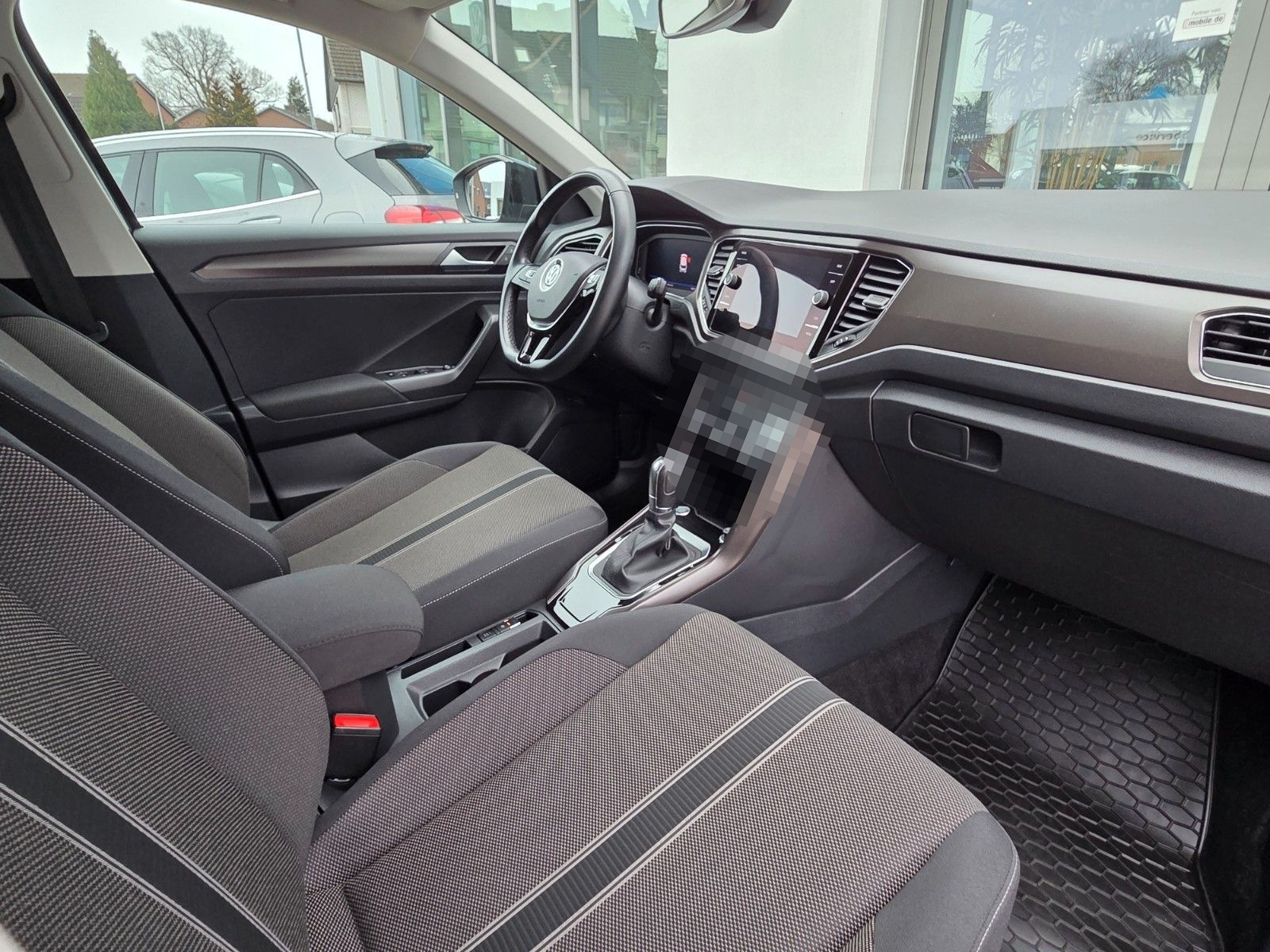 Volkswagen T-Roc Style 1.5 TSI DSG ACC/ Kamera/ Navi foto 8