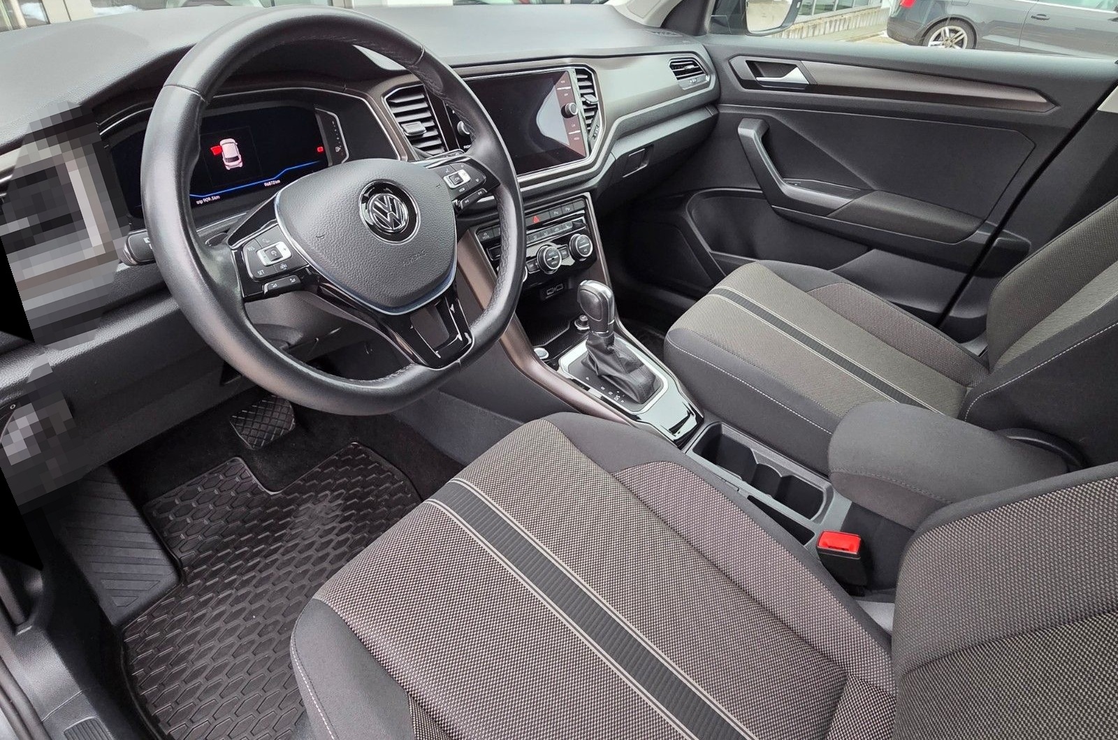 Volkswagen T-Roc Style 1.5 TSI DSG ACC/ Kamera/ Navi foto 10