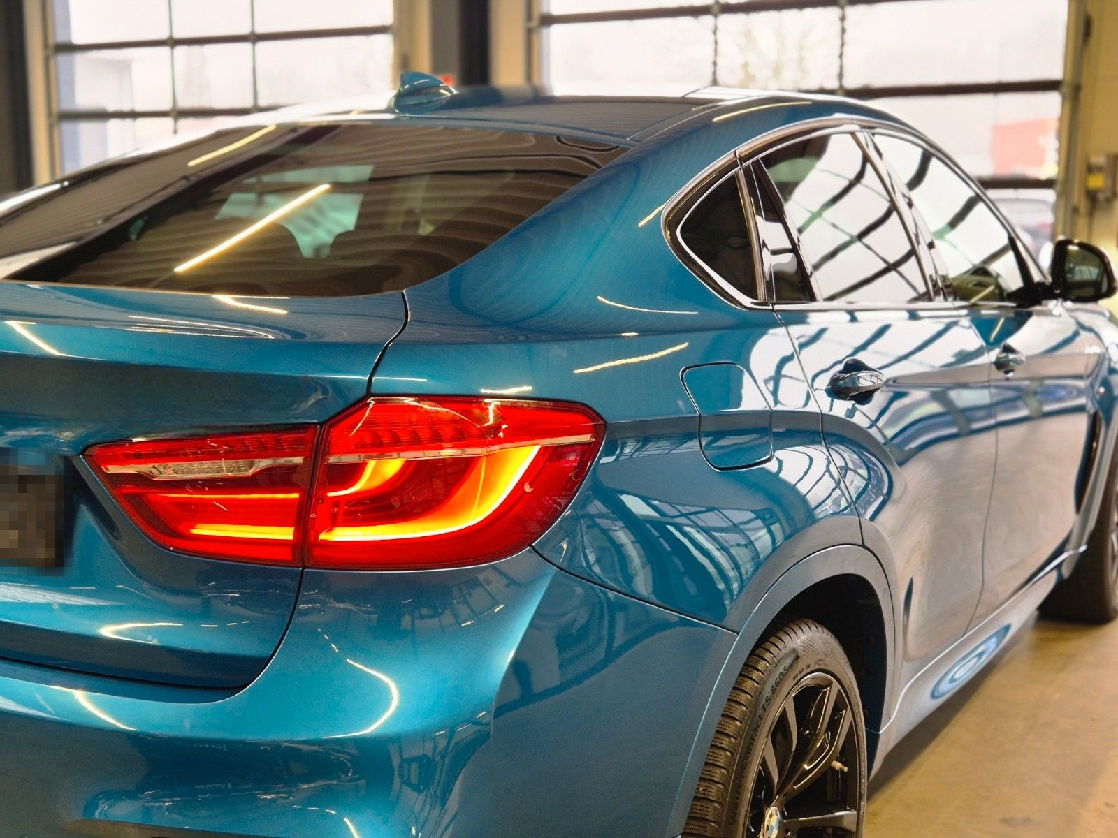 BMW X6 M50 d INDIVIDUAL FARBE+LEDER H&K 360CAM SOFTC foto 23