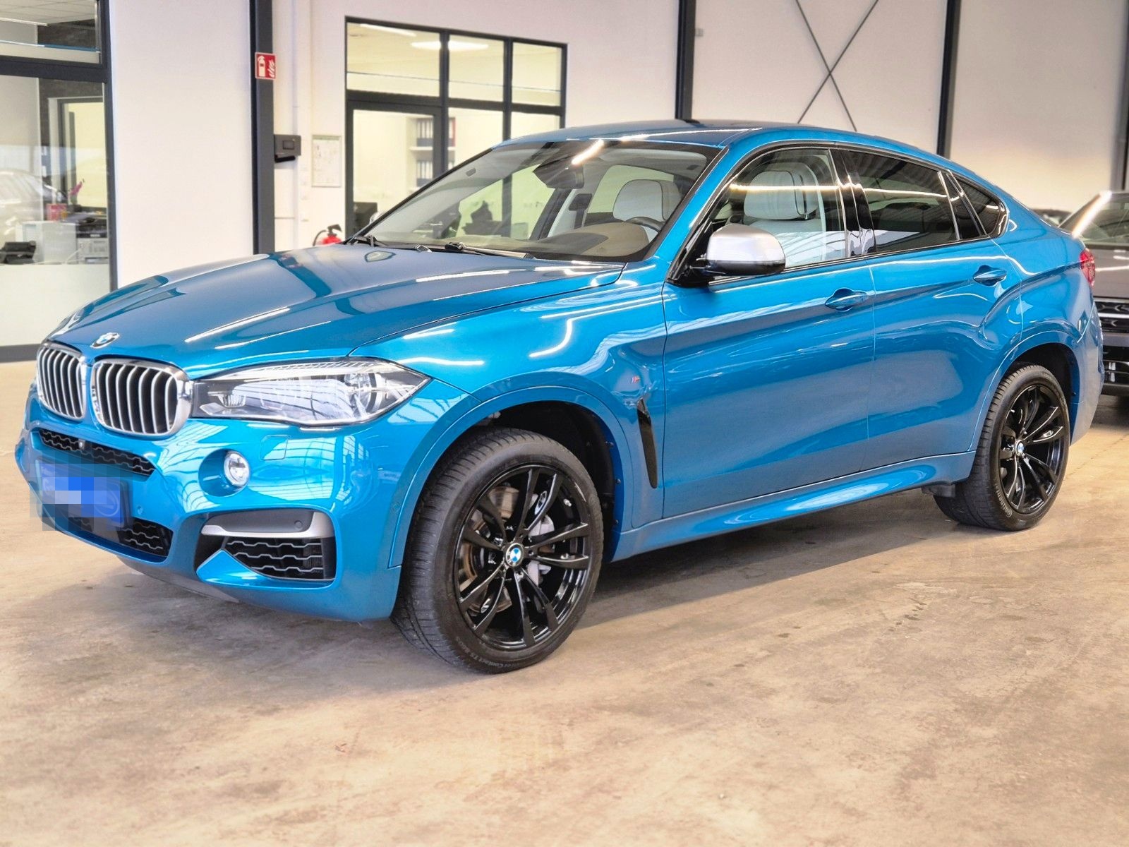 BMW X6 M50 d INDIVIDUAL FARBE+LEDER H&K 360CAM SOFTC foto 9