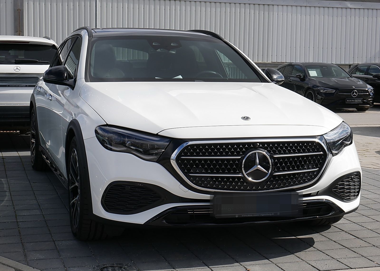 Mercedes-Benz E 300 de 4M T ALL-TERRAIN+AIRMATIC+SUPERSCREEN++ foto 2