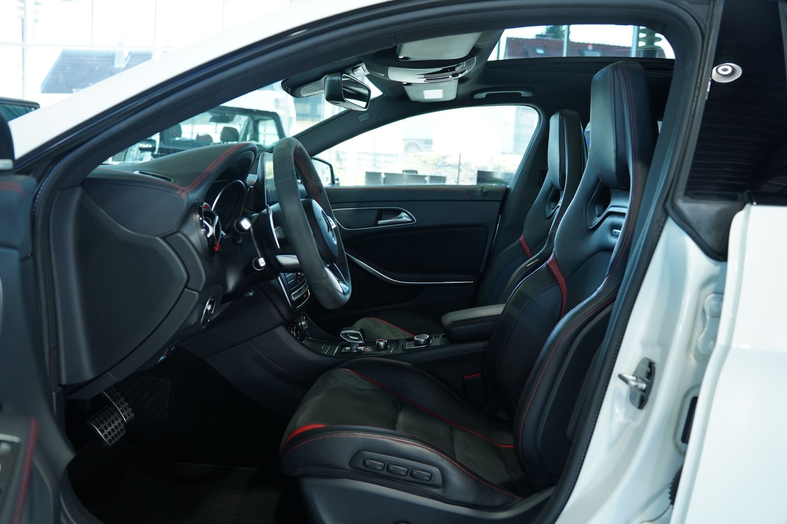 Mercedes-Benz CLA 45 AMG Shooting Brake 4M *19*Schale*S-Abgas foto 16