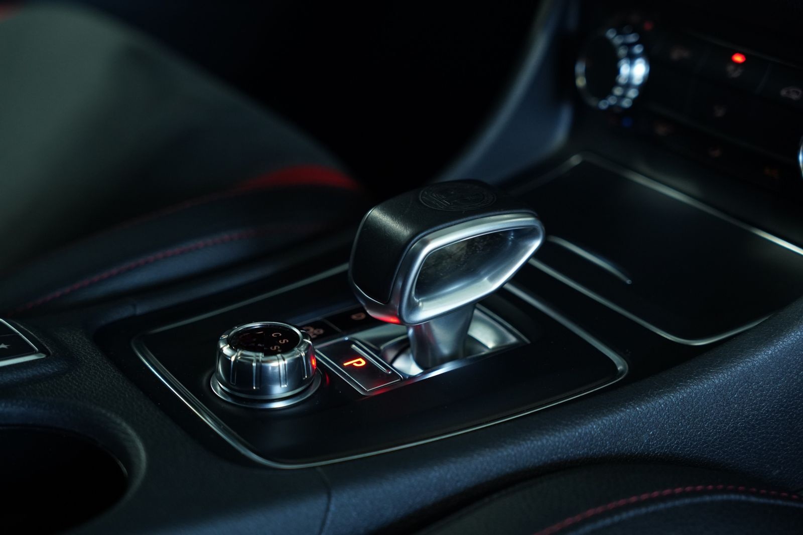 Mercedes-Benz CLA 45 AMG Shooting Brake 4M *19*Schale*S-Abgas foto 9