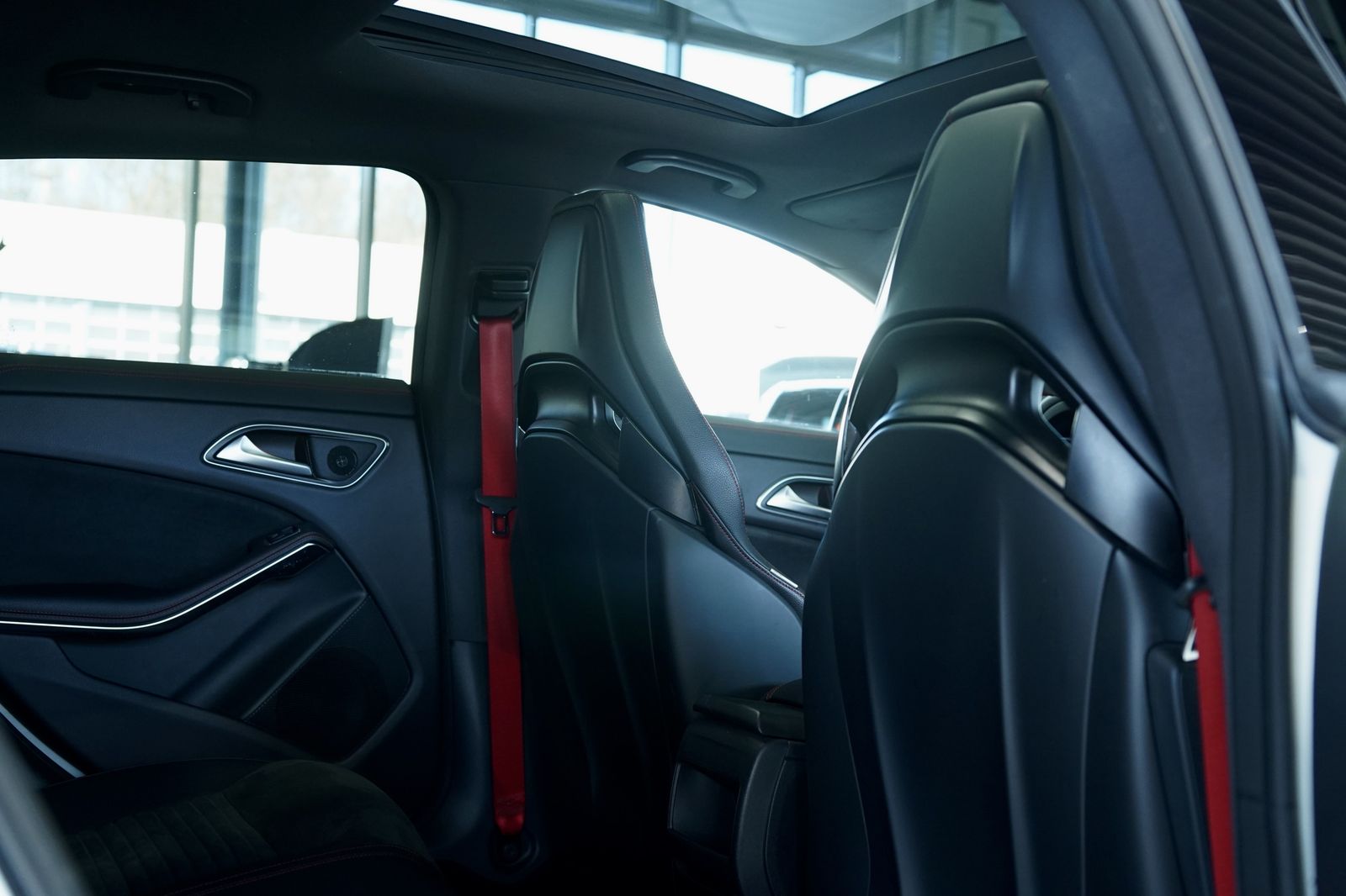 Mercedes-Benz CLA 45 AMG Shooting Brake 4M *19*Schale*S-Abgas foto 10