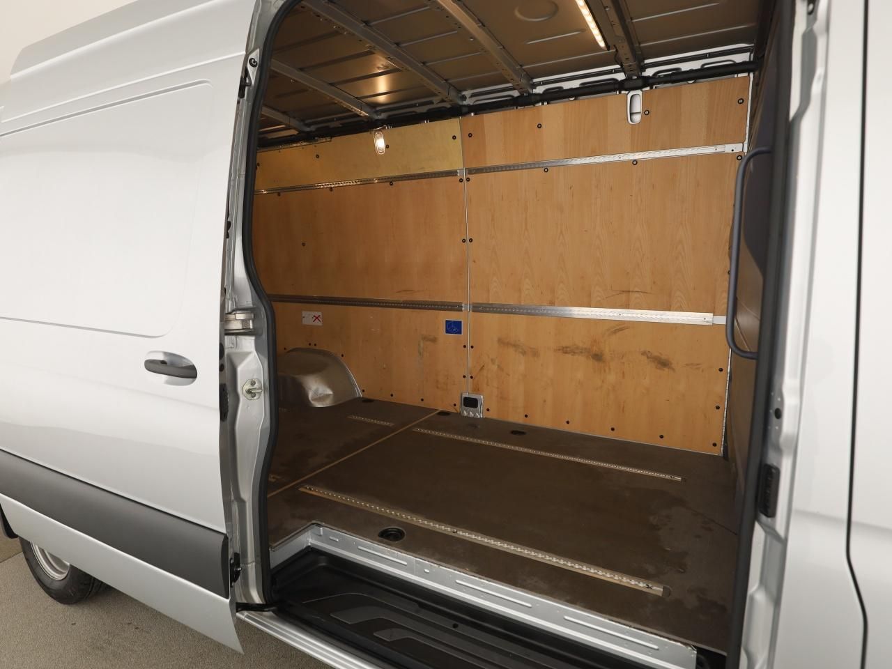 Mercedes-Benz Sprinter 517 CDI Kasten Lang Hoch L3H2 MBUX AHK foto 15