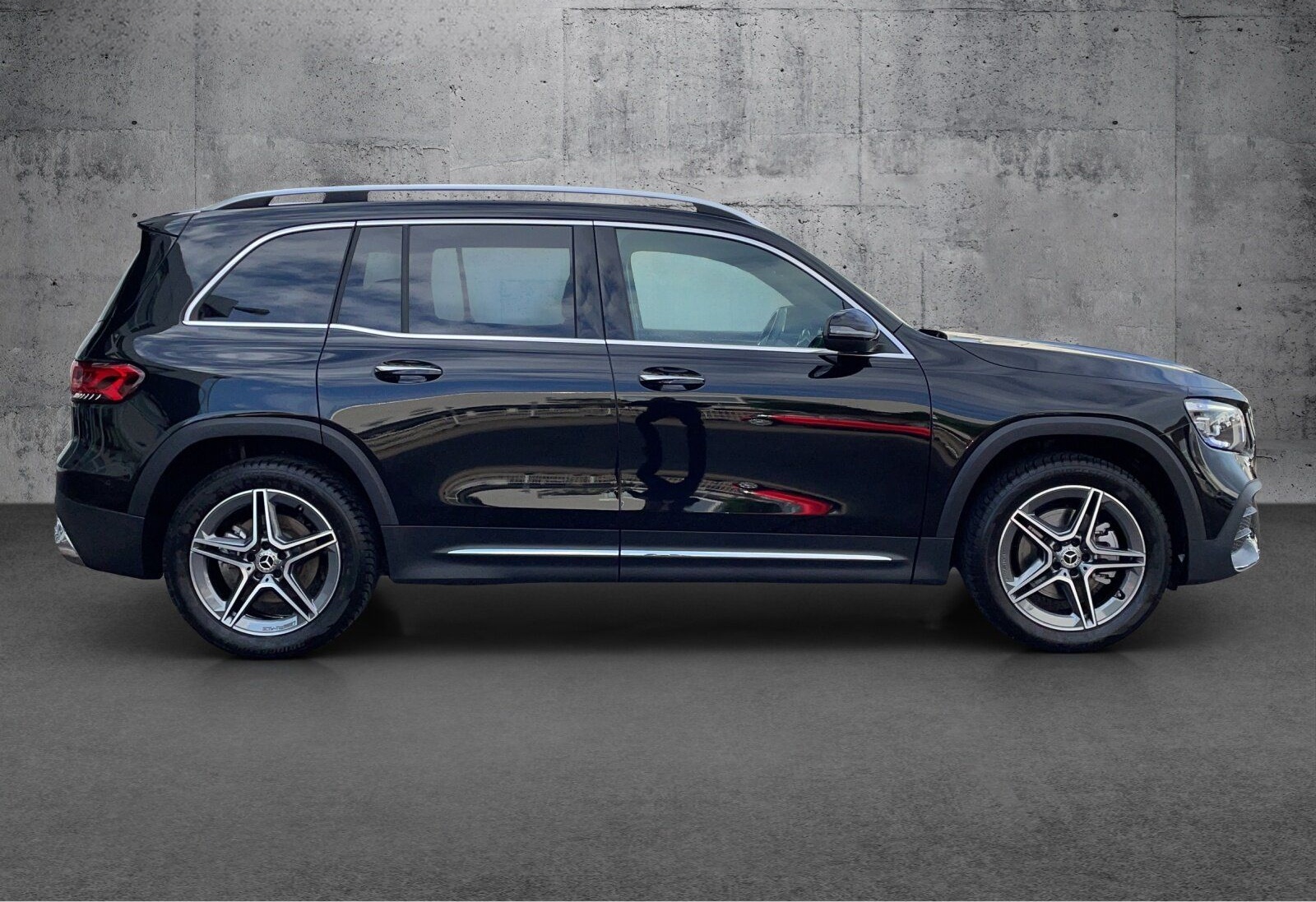 Mercedes-Benz GLB 250 4M AMG+DISTRO+PANO+STHZ+KAMERA+MLEDNavi foto 4