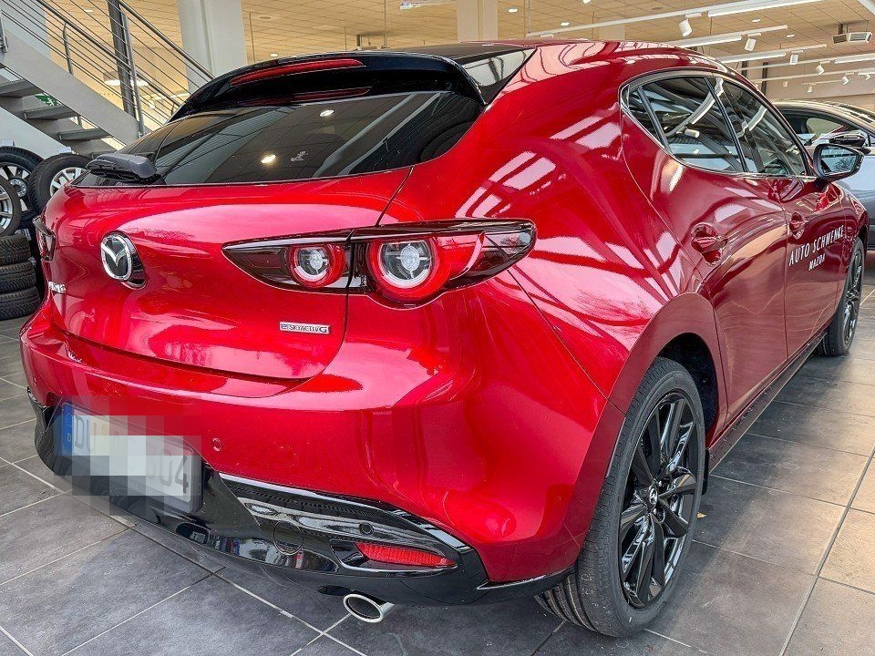 Mazda 3 Homura foto 4