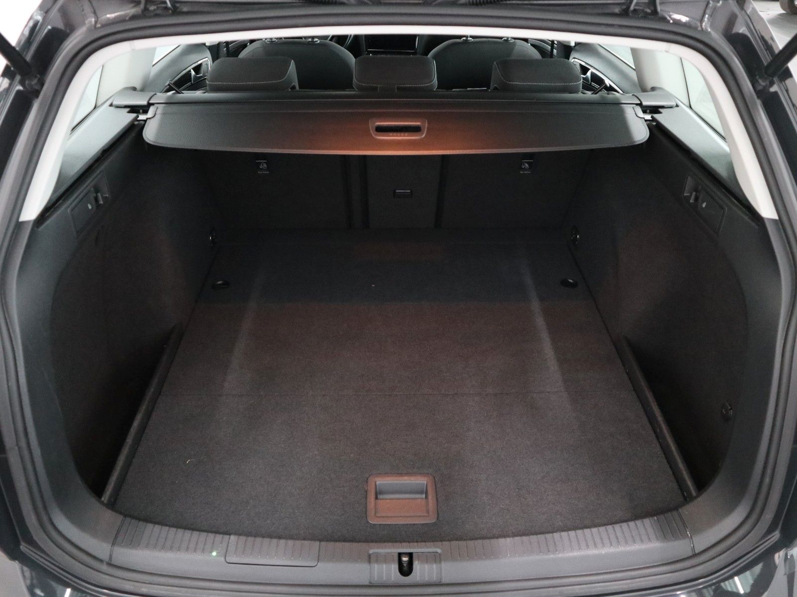 Volkswagen Golf VII Variant Highline NAVI PRO SHZ AHK foto 20