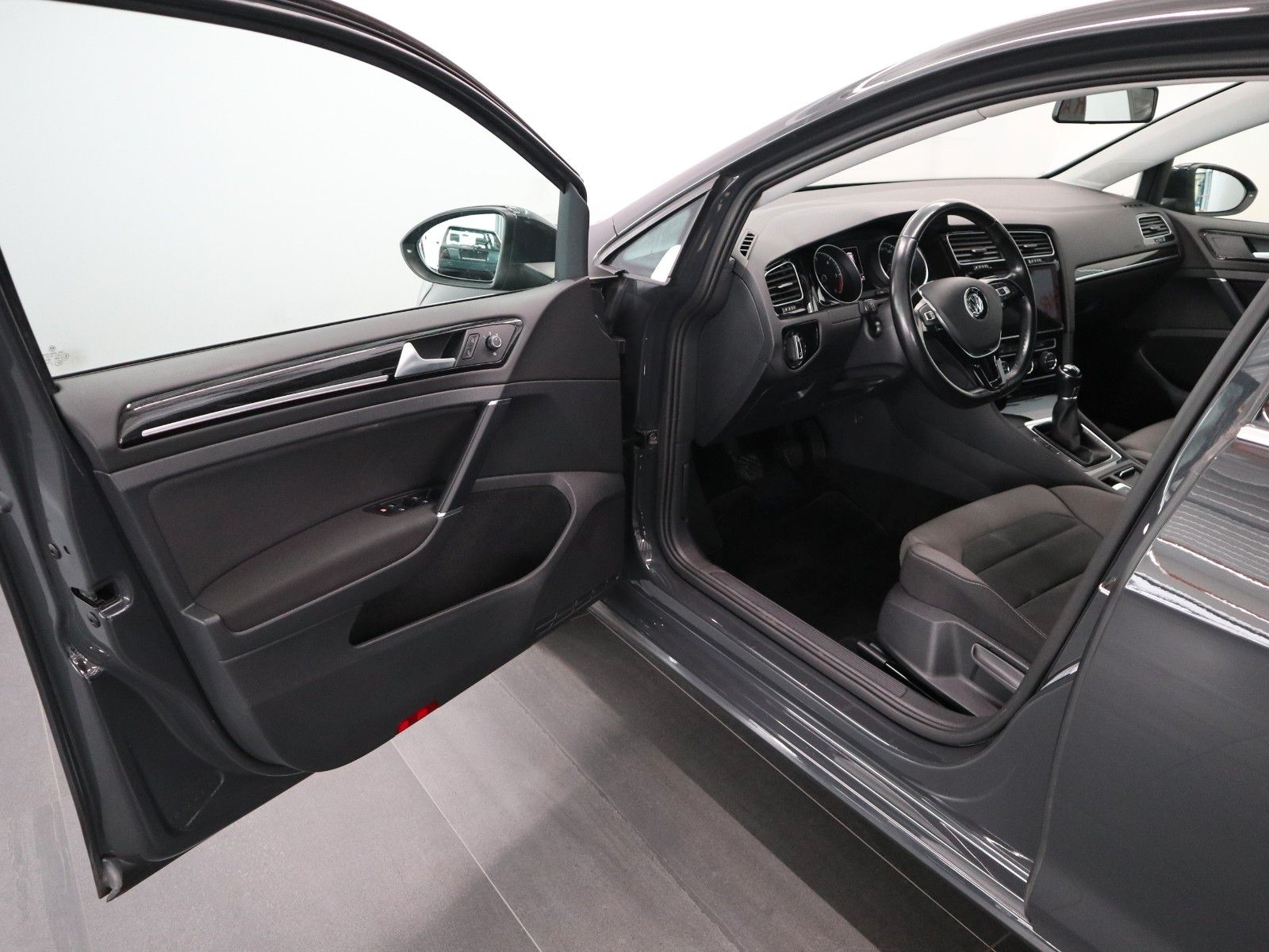 Volkswagen Golf VII Variant Highline NAVI PRO SHZ AHK foto 22