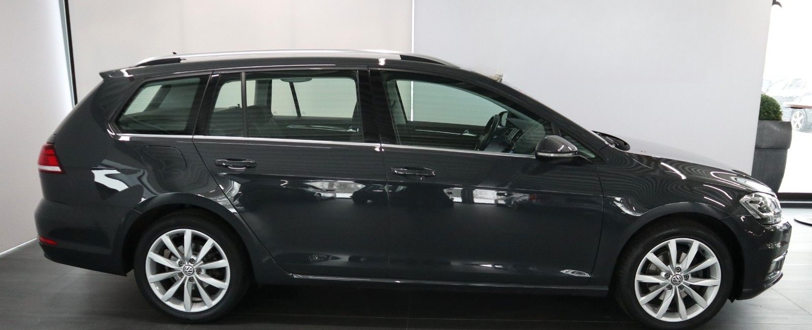 Volkswagen Golf VII Variant Highline NAVI PRO SHZ AHK foto 5